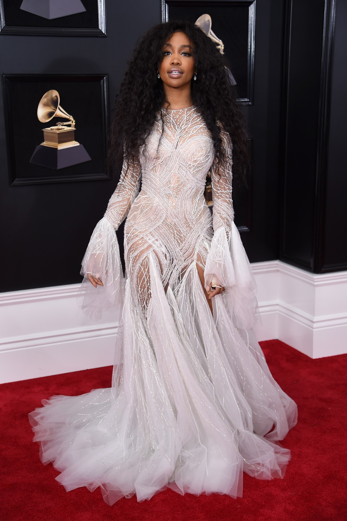 Here are all the looks you need to see from the 2018 Grammys Red Carpet 