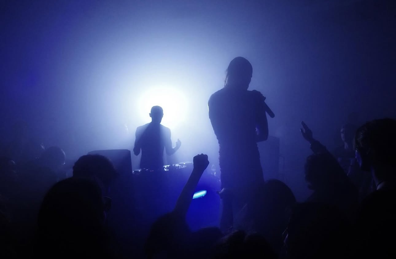 How to throw a perfect show