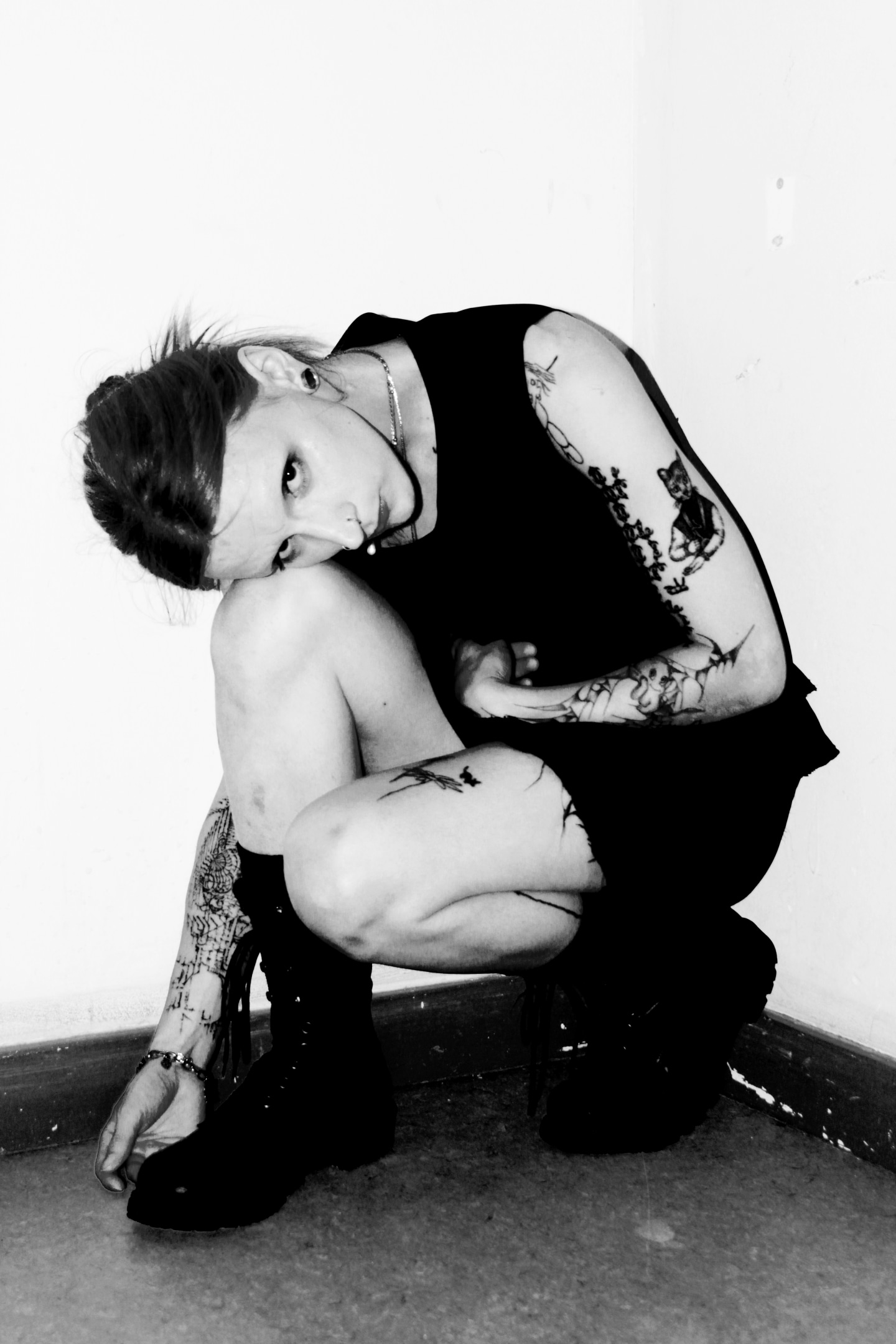 GEN F: aya’s supernatural horrortronics