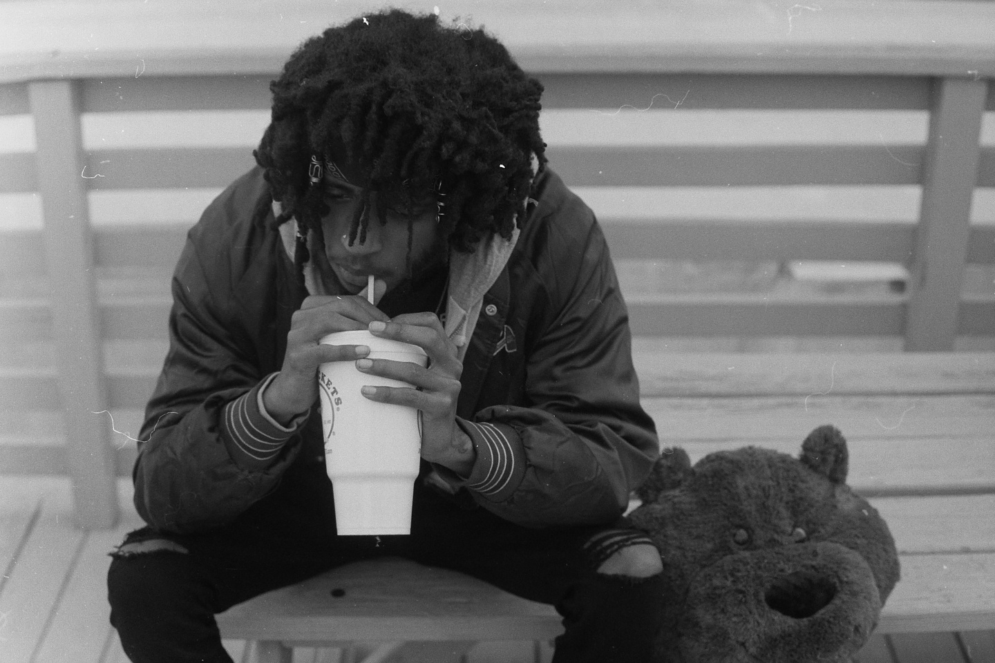 Meet 6lack The Atlanta R Amp B Singer Making Monochrome Songs