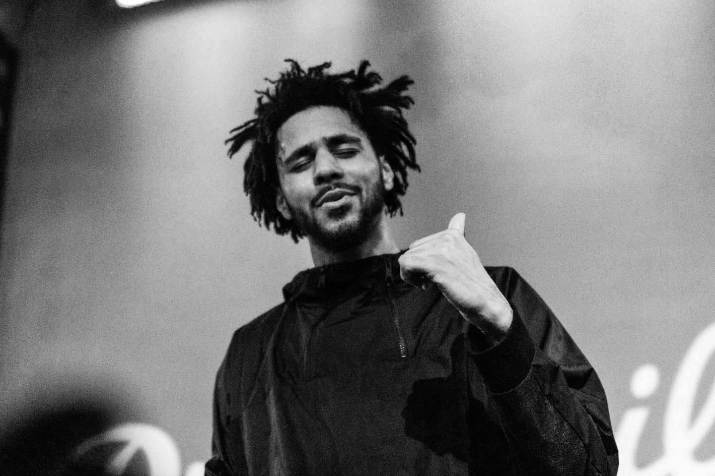 Inside J. Cole and Dreamville’s Surprise New York Bar Crawl 