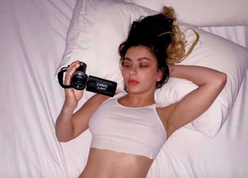 Charli XCX’s <i>how i’m feeling now</i> is a claustrophobic revelation