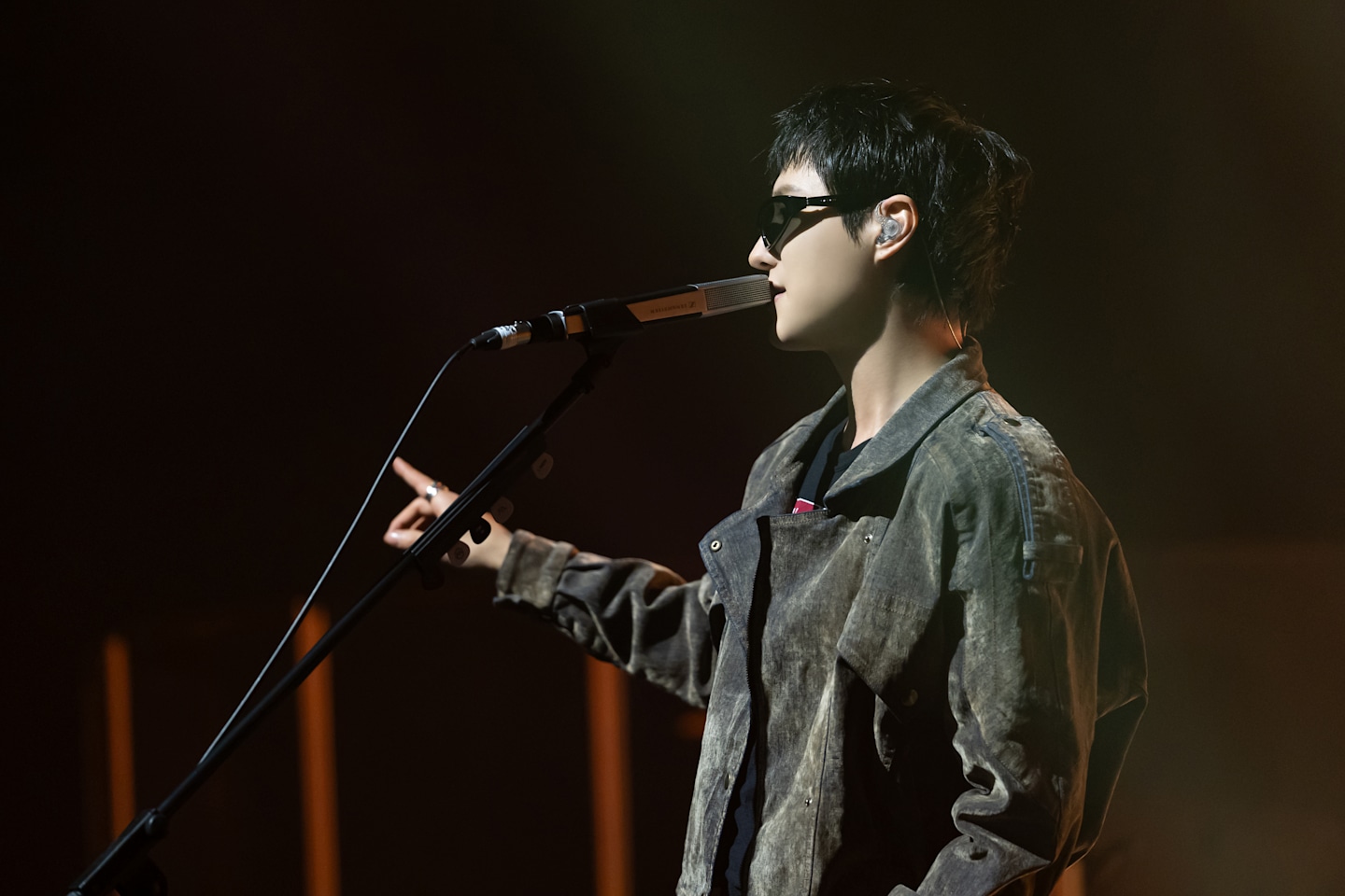 WOODZ’s K-rock hit “Drowning” sent him on a packed US tour