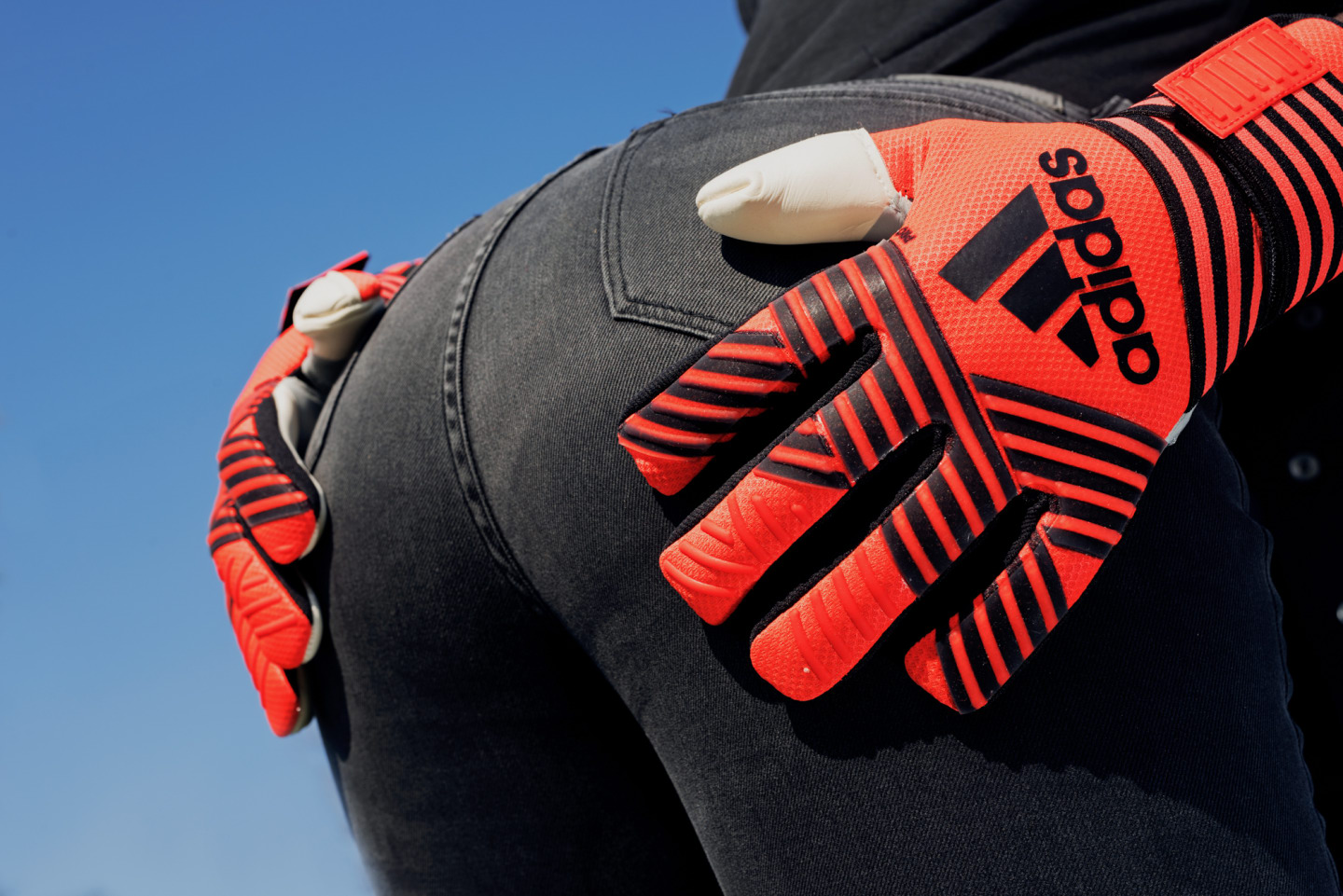 adidas goalkeeper gloves 2018