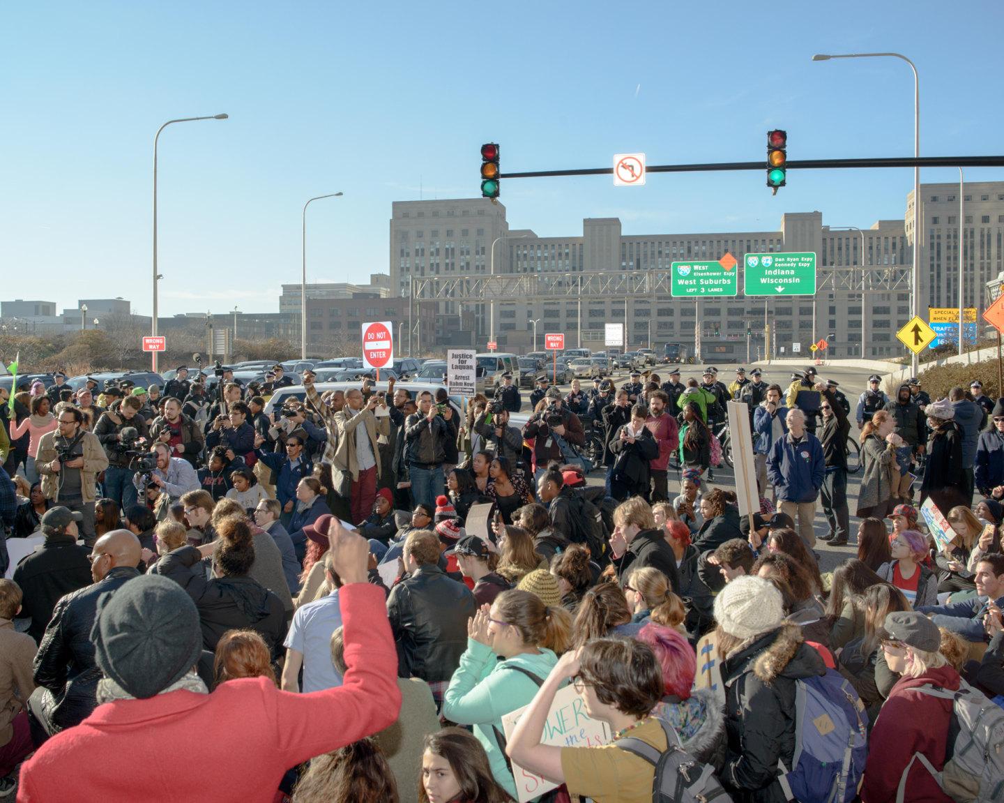 What Chicago’s #ResignRahm Protests Really Looked Like