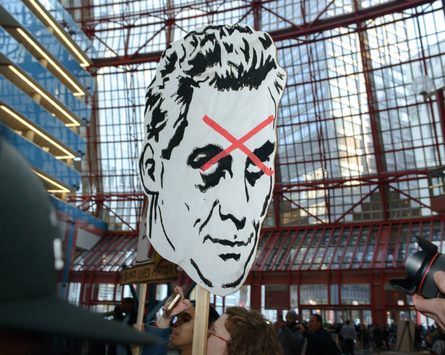 What Chicago’s #ResignRahm Protests Really Looked Like