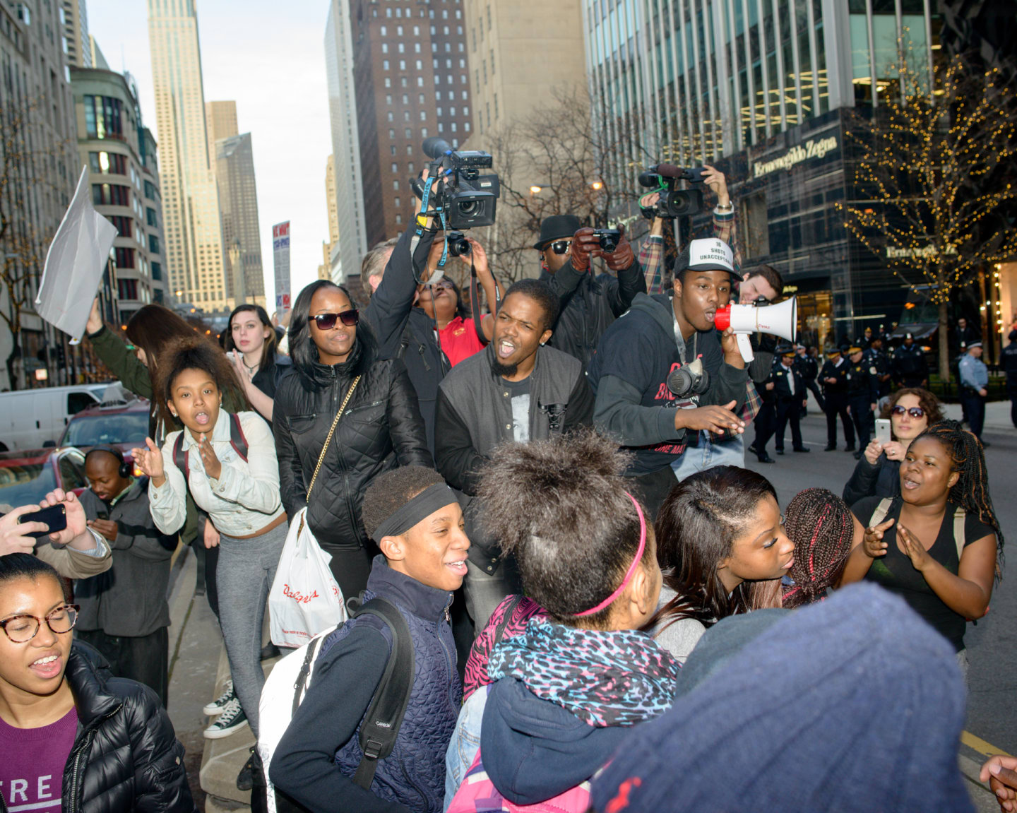 What Chicago’s #ResignRahm Protests Really Looked Like