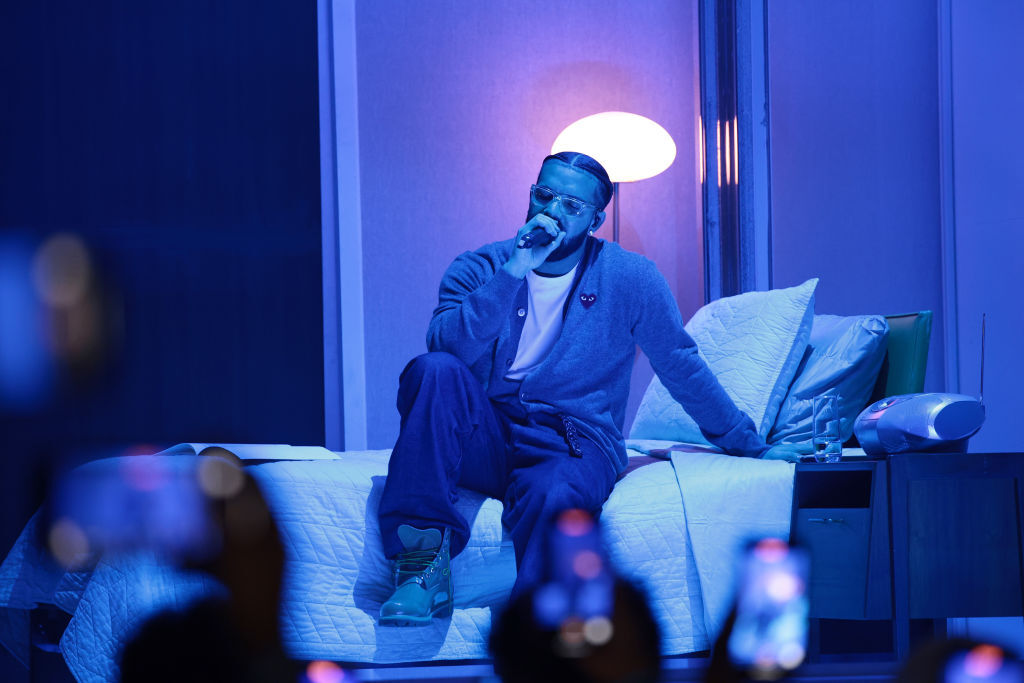 At Drake’s Apollo Theater show, nothing was the same