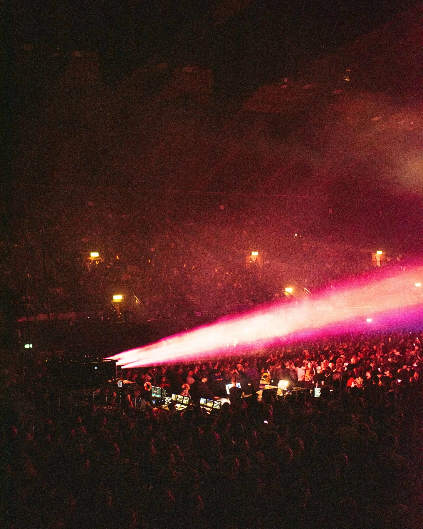 Getting throttled to My Bloody Valentine with 9,500 people