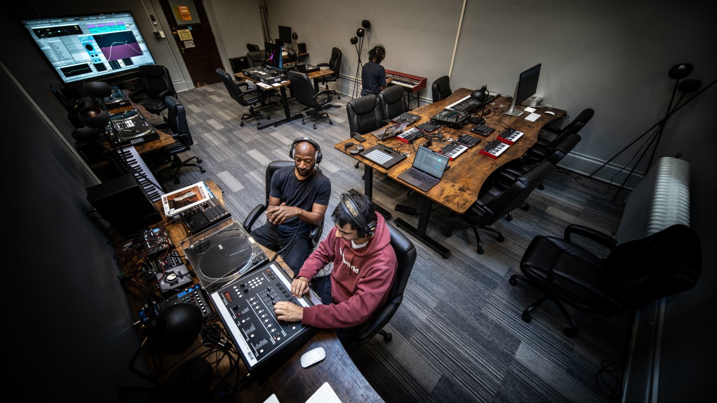 The first Hip Hop undergrad degree is a deep dive into the genre’s technological history