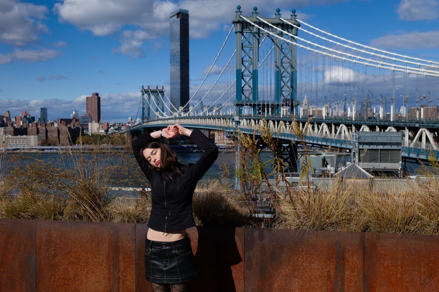 Watch Oxis perform “Fry” and “Piranha” live at The FADER