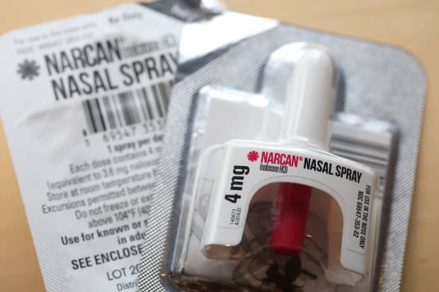F.D.A. approves Narcan for over-the-counter purchase