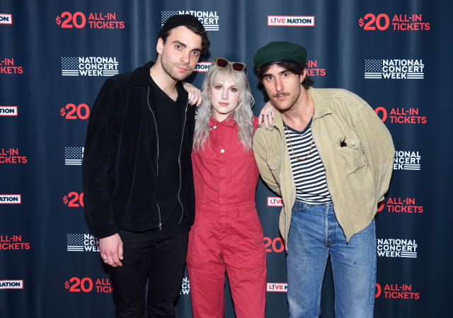 Paramore plays 'Misery Business' again after retiring it due to