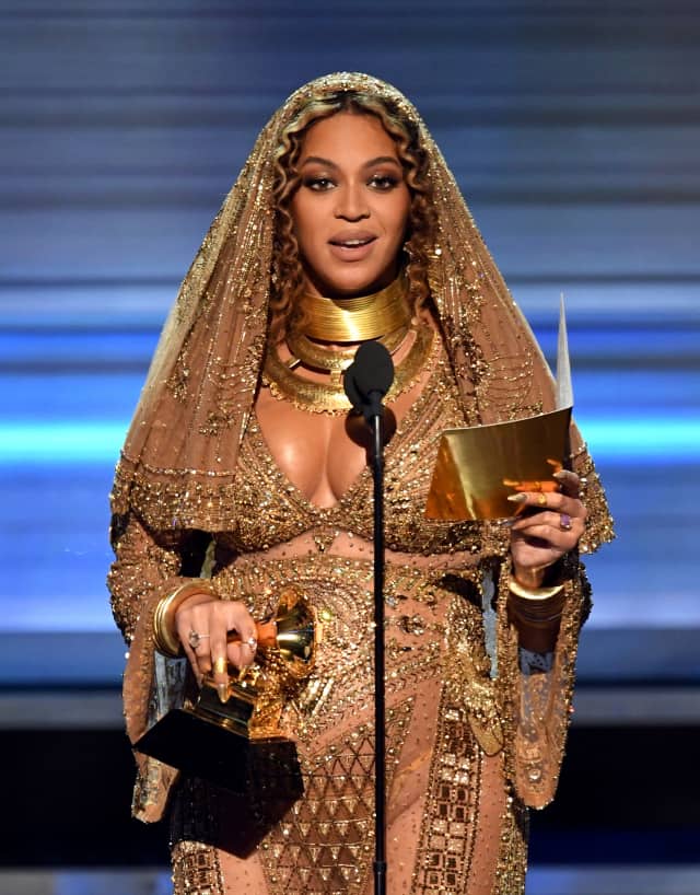 beyonce red dress grammy 2017 Here Are the Dresses Beyonc Wore to the Grammys