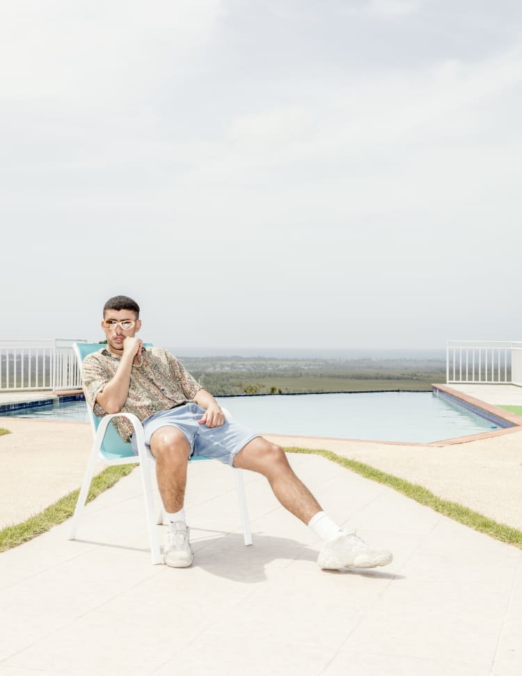 Bad Bunny advierte a los padres que su nuevo álbum no es apto para niños  (+18)