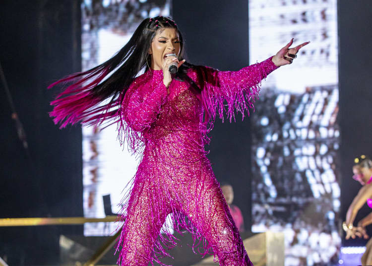 Cardi B Says That Before Her Labels Were Signing Female Rappers And Putting Them On A Shelf The Fader