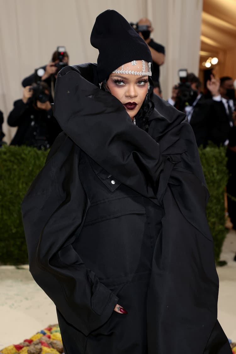 Rihanna dressed up as Gunna for Halloween - REVOLT