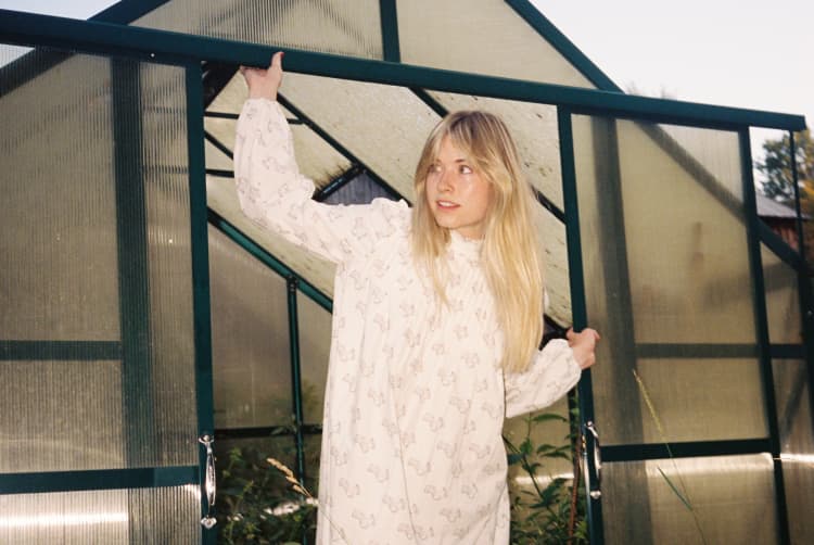 Kate Bollinger announces new EP, shares “Who Am I But Someone” | The FADER