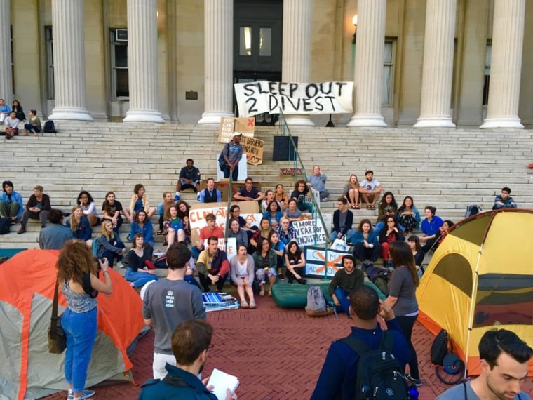 Students Organize Sleep-Out To Fight For Fossil Fuel Divestment