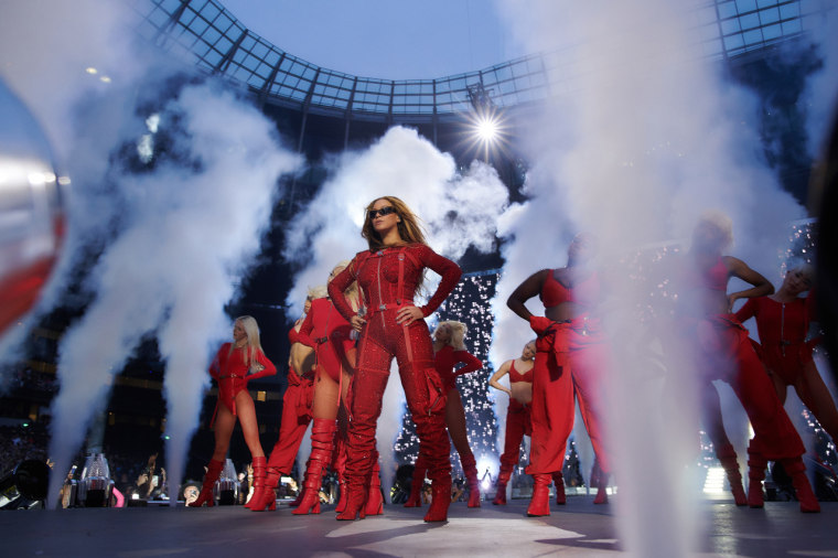 Beyoncé paid $100,000 to keep the trains in D.C. running