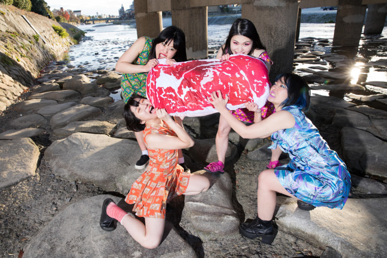 Otoboke Beaver demand clarification on “Pardon”