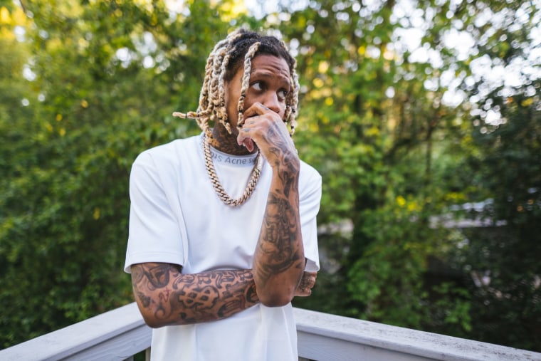 Lil Durk shares 12 new tracks on <i>The Voice (Deluxe)</i>