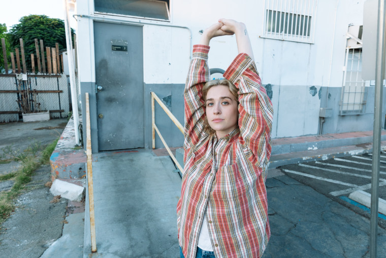 Blondshell hunts for retribution in her “Salad” video