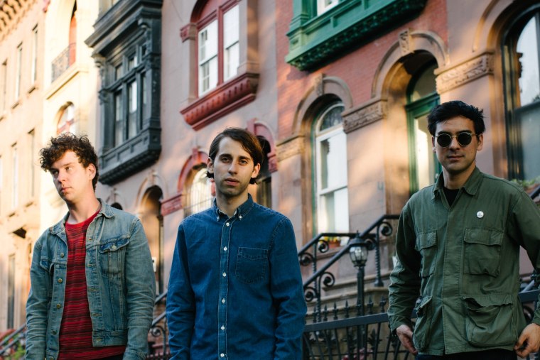 Stay Put And Chill To EZTV’s “Reason To Run”