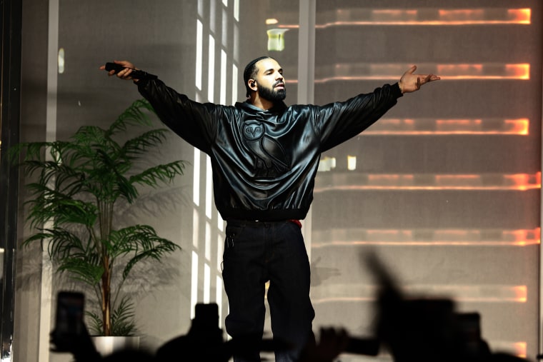 Listen to Drake’s new album <i>For All the Dogs</i>