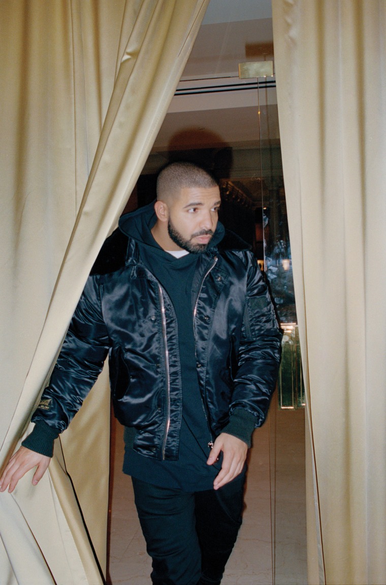 Drake Recruits Jay Z, Kanye West, And Wizkid For New Songs