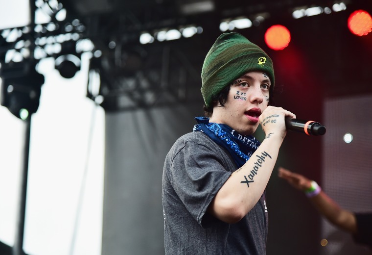 Lil Xan mourns the loss of his “hero” Mac Miller