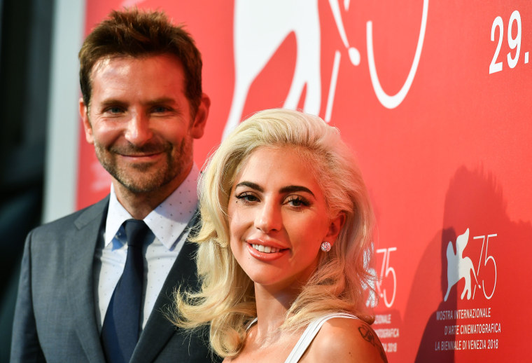 Lady Gaga fans are scamming Twitter users to stream “Shallow” for free Starbucks