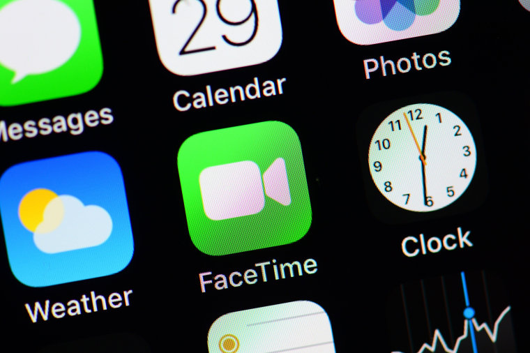 Apple disables Group FaceTime after bug allows users to listen in on contacts