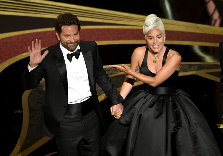 <i>A Star is Born</i> returns to the top of Billboard 200 following Oscar win