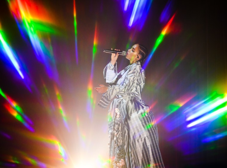 FKA twigs shares new song/video “Don’t Judge Me” featuring Headie One and Fred Again