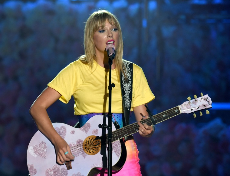 Taylor Swift says she plans to re-record her Scooter Braun-owned masters