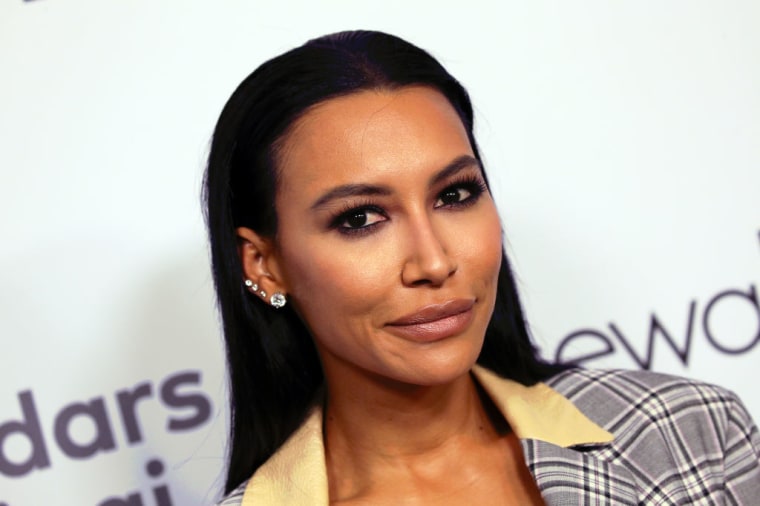 Police search for missing <I>Glee</i> star Naya Rivera after son found alone on boat 