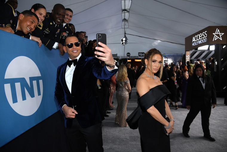 Jennifer Lopez and Alex Rodriguez reportedly looking to buy the New York Mets