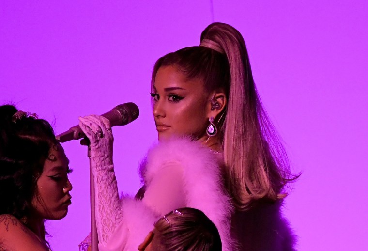 Watch Ariana Grande perform a ’thank u, next’ medley at the Grammys