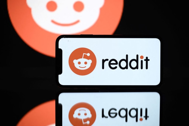 Thousands of Reddit communities go private in protest over new data charges