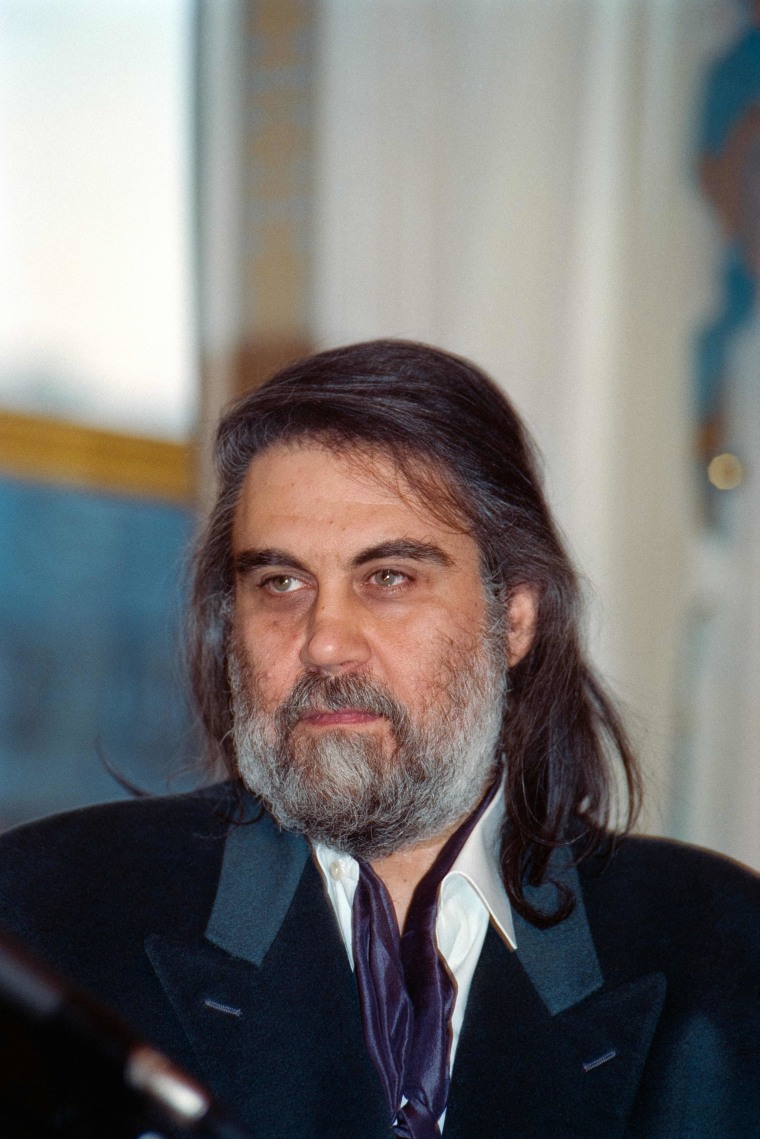 Oscar-winning composer Vangelis dies at 71