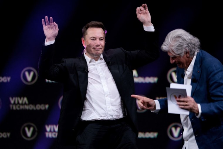 Elon Musk is rebranding Twitter as X