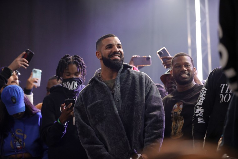 Drake drops surprise album <i>Honestly, Nevermind</i>