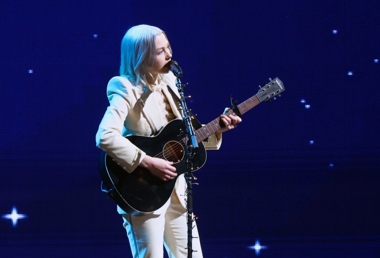 Hear a snippet of the new Phoebe Bridgers song “Sidelines”