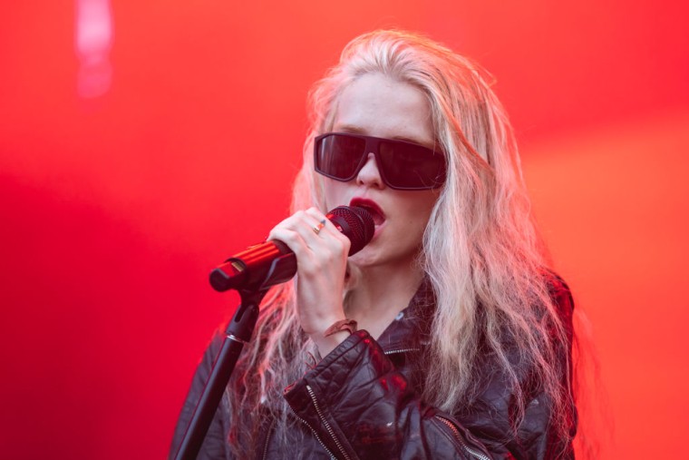 Sky Ferreira criticizes former label Capitol as she prepares to release new single