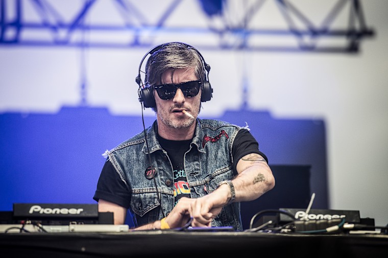 French DJ Kavinsky found dead in Paris apartment from suspected stroke