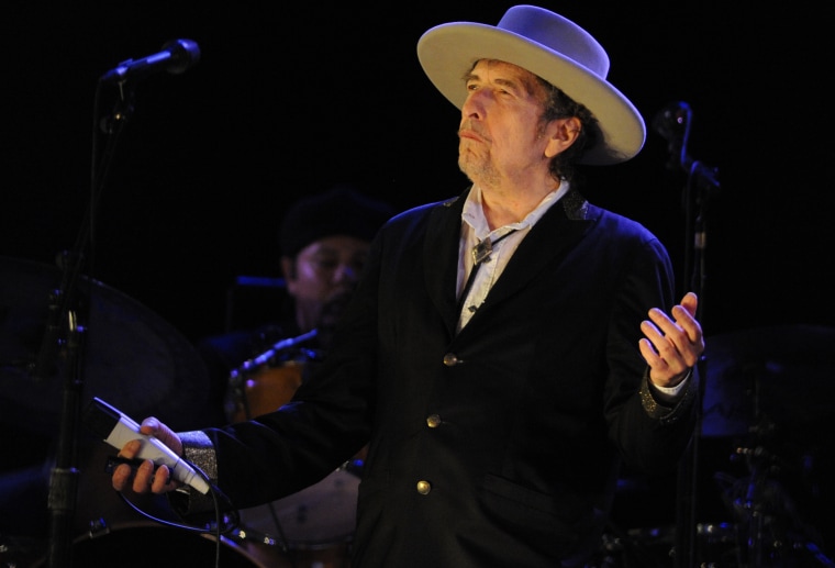 Bob Dylan wrote lyrics for a new Poo Bear song