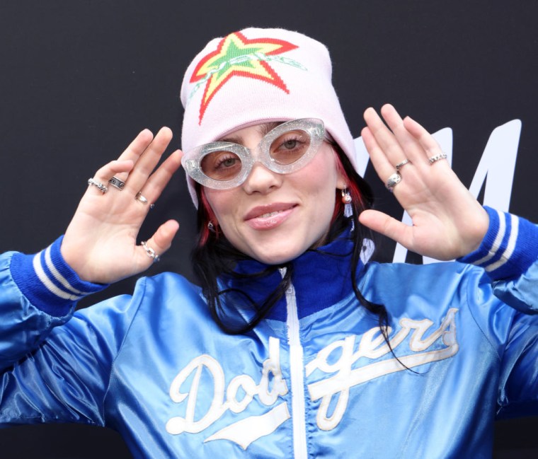 Billie Eilish shares statement on her sexuality following red carpet “outing” 