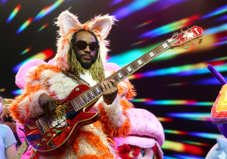 Thundercat announces new album <i>Distracted</i>, featuring Mac Miller
