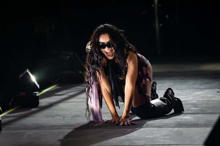 Charli xcx says her Glastonbury critics are giving “boomer vibes”